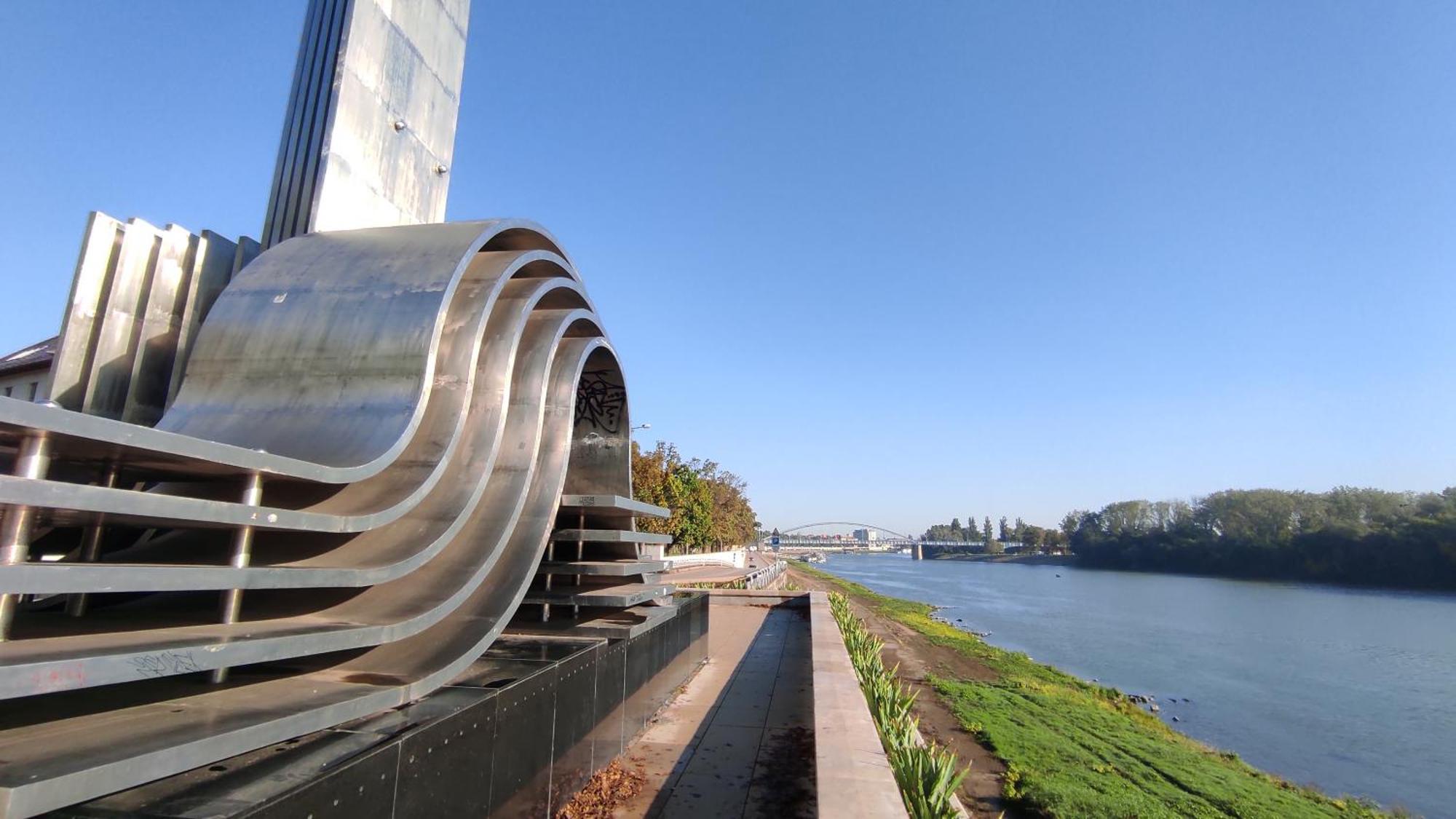 Hip Riverview Bestern 塞格德 外观 照片